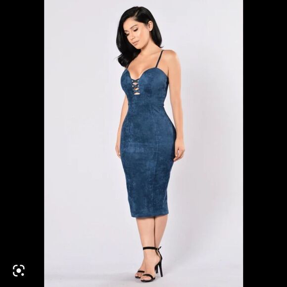 🎉Fashion Nova Properly Perfect Suede Cut-Out Midi Dress Sz S - Picture 1 of 10